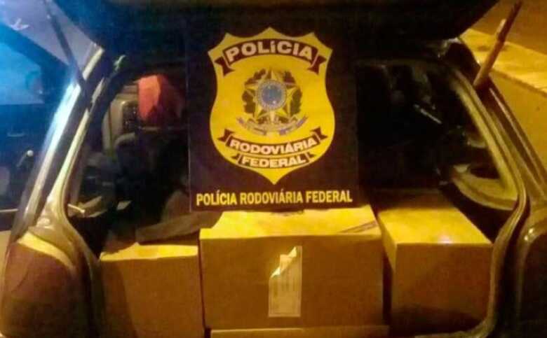 O motorista e o carro foram encaminhados à Polícia Federa de Ponta Porã