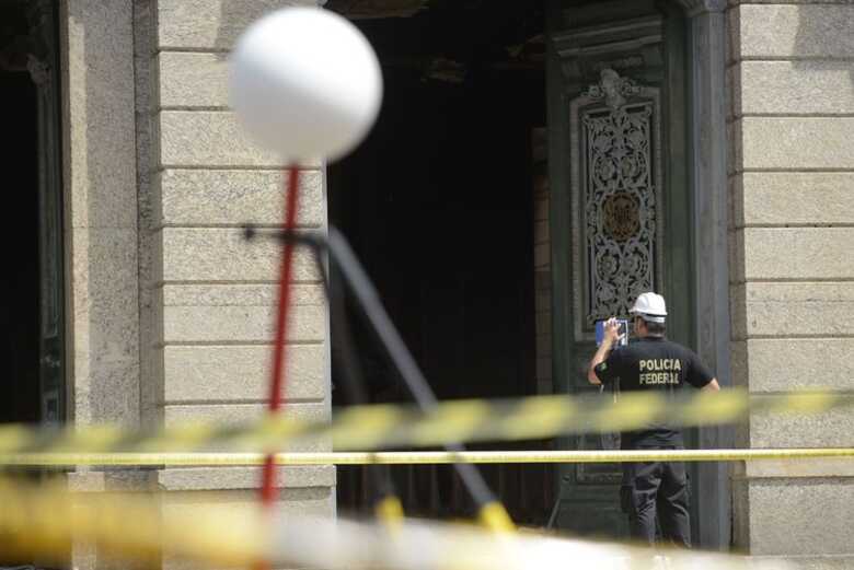 Polícia Federal faz mapeamento de áreas destruídas no Museu Nacional