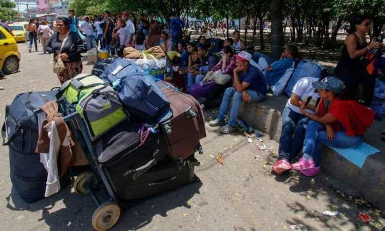 Cerca de 1 milhão de venezuelanos ingressaram na Colômbia desde o início da crise econômica e política na Venezuela