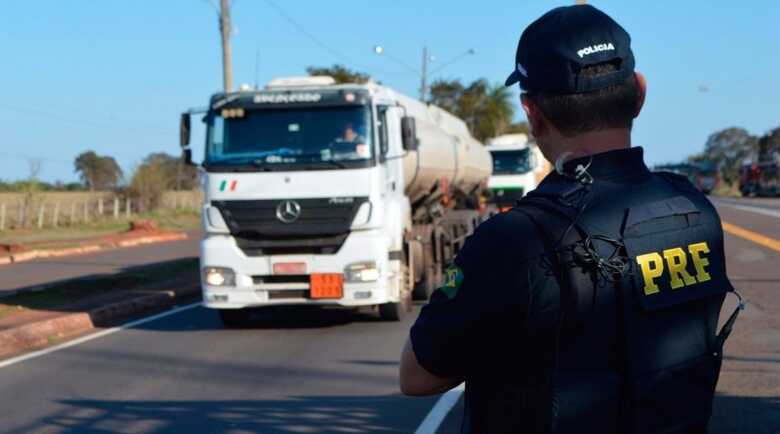 Os policiais vão intensificar as fiscalizações nas rodovias