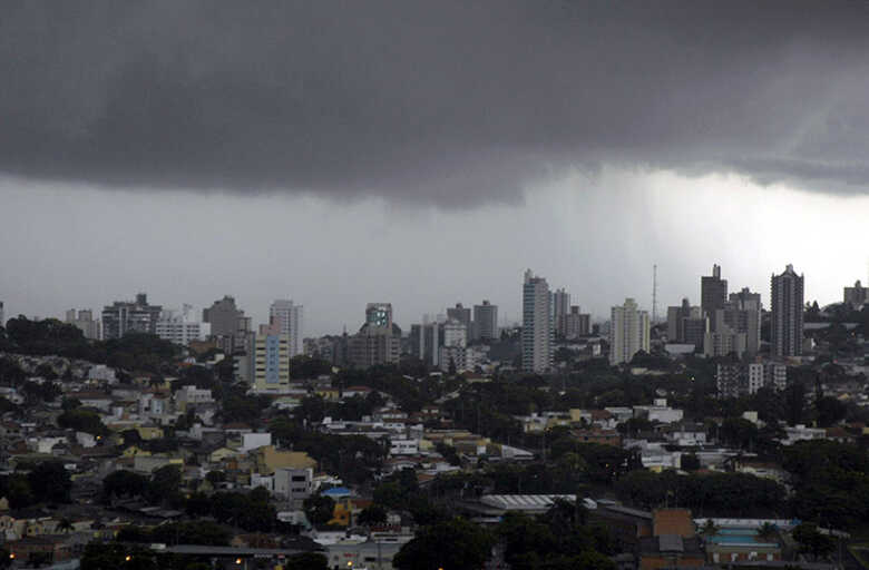 Para a capital, céu nublado com pancadas de chuvas e trovoadas