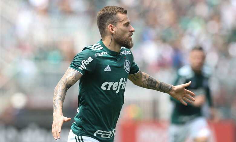 O Palmeiras é líder com 53 pontos, seguido pelo Internacional com os mesmo 53. Porém, o Palmeiras tem mais saldo de gols e por isso, está na liderança