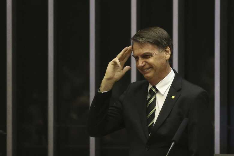 Bolsonaro escolheu militares para ministérios