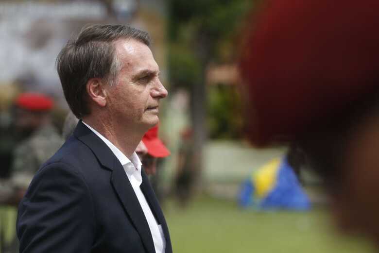A afirmação de Bolsonaro ocorreu depois de ele participar de almoço com militares do exército