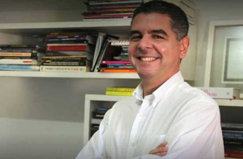 Plácido Menezes, ortodontista especialista em fisiologia hormonal e respiratória