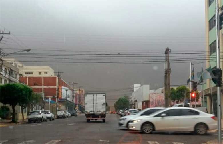 Temperatura caiu para 19°C após tempestade em Campo Grande