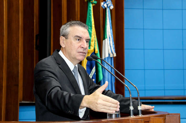 O deputado Paulo Corrêa ganhou de seu opositor, Onevan de Matos