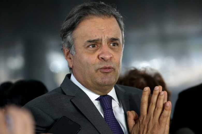 Mandados de busca e apreensão em endereços ligados ao senador Aécio Neves estão sendo cumpridos