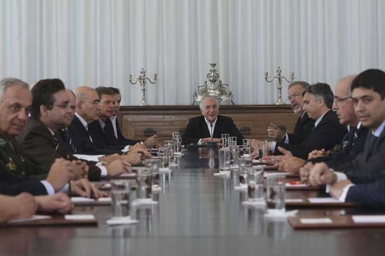 Conselho da República e do Conselho de Defesa Nacional, vinculados à Presidência da República, se reuniram, no Palácio da Alvorada