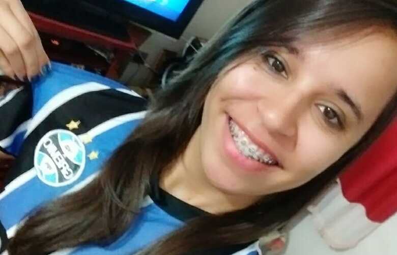 Jessica Persi morreu após sofrer acidente na última sexta-feira (7); a família procura o motorista que causou a tragédia