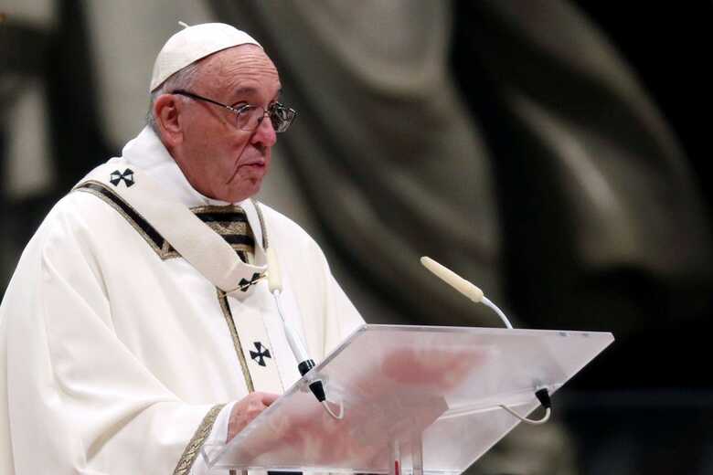 Missa do Galo, na Basílica de São Pedro, no Vaticano, o papa Francisco condenou a ganânci
