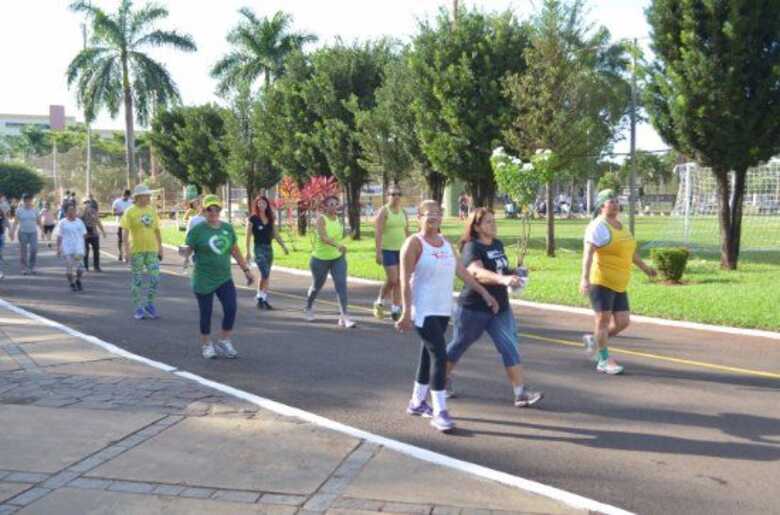 A Prefeitura inicia as atividades do Projeto Férias no Parque com atividades de esporte, lazer e recreação no período de férias escolares