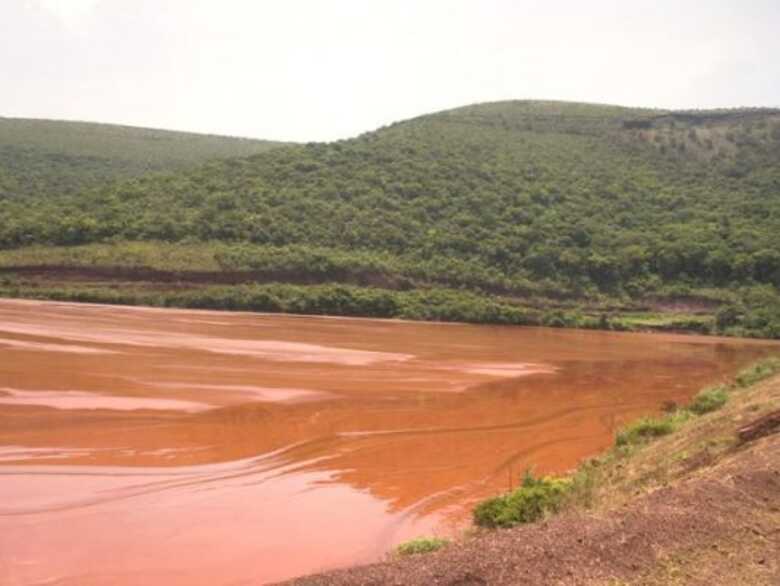 Na capital do Pantanal existe 16 barragens de minério, 15 delas pertencentes à Vale e uma à Vetorial