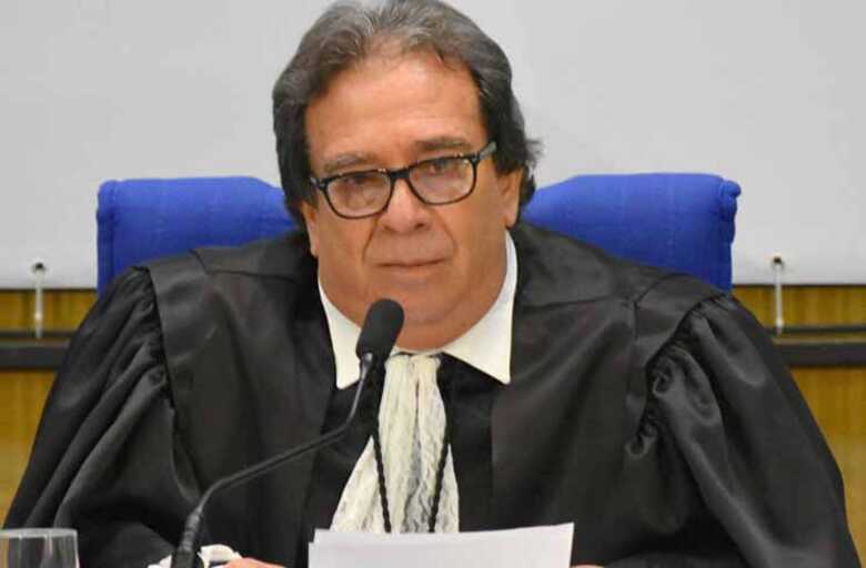 Iran Coelho das Neves, presidente do Tribunal de Contas do Estado de Mato Grosso do Sul