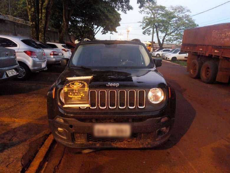 O Jeep Renegate, um dos veículos que foi roubado e recuperado pela equipe policial