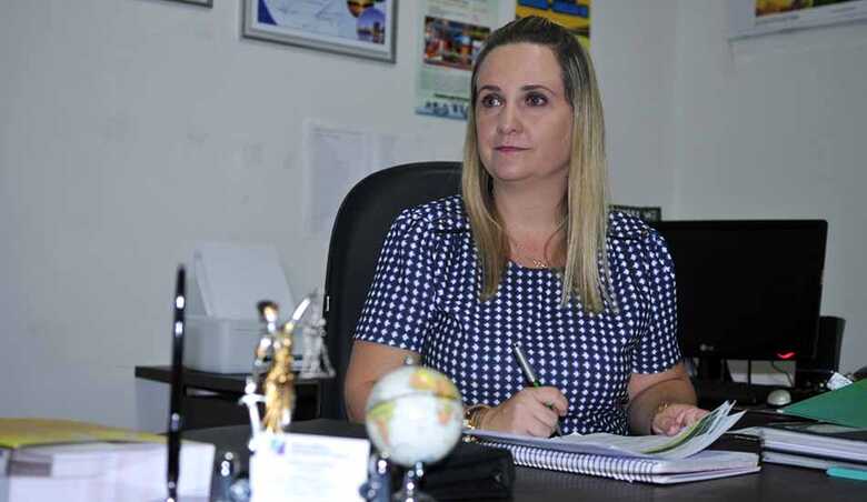 A presidente do Sindsad, Lilian Fernandes, alerta para o aumento de gastos com o tempo integral