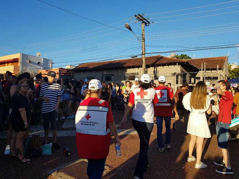A Cruz Vermelha, assim como nos carnavais anteriores, também prestará serviços de primeiros socorros às pessoas que passarem mal