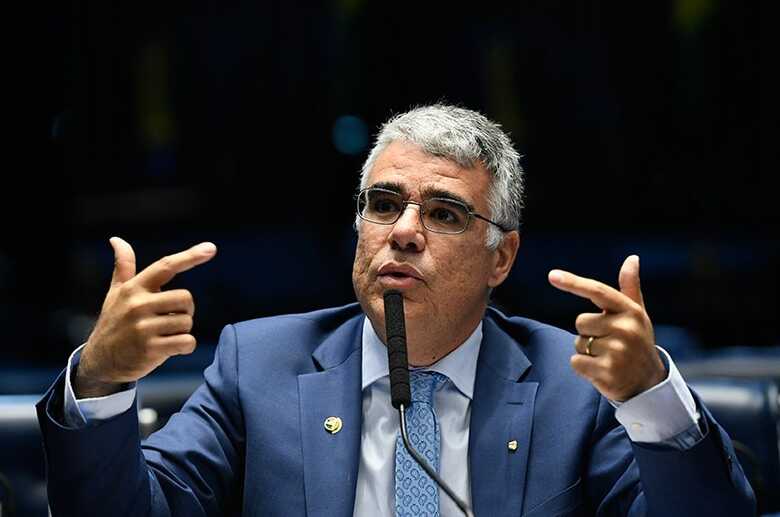 Senador Eduardo Girão (Pode-CE) diz que a pena atual, de um a quatro anos de reclusão, não simboliza a gravidade do delito