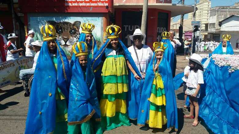 Desfile da Herdeiros do Samba em 2017