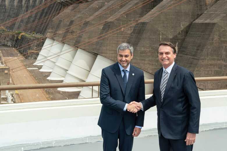 O presidente paraguaio, Mário Abdo e o presidente brasileiro Jair Bolsonaro