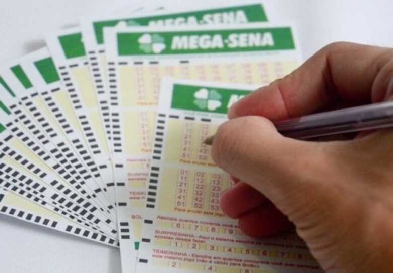 As apostas podem ser efetuadas até as 19h (horário de Brasília) em qualquer lotérica ou pela internet