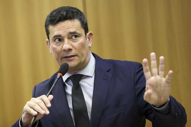 O ministro Moro se reune com deputados e posteriormente deve encaminhar o projeto ao Congresso