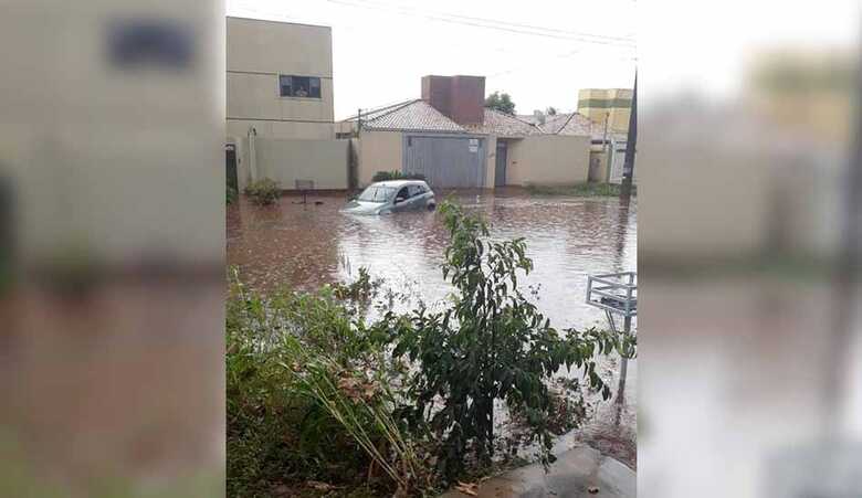 O motorista do carro ficou assustado