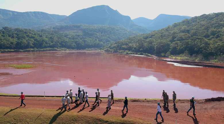 Em Corumbá, a Vale explora jazidas de minério de ferro a céu aberto