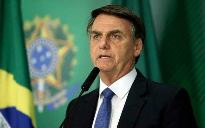 “É uma vitória aos profissionais das estradas”, ressaltou Jair Bolsonaro