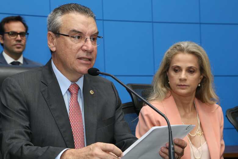 O presidente da Casa de Leis, Paulo Corrêa e sua esposa, Adriana Corrêa