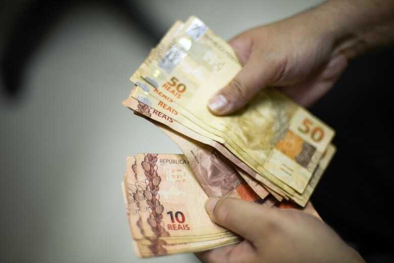 Se aprovado, o novo valor do salário mínimo, de R$ 1.040, passará a valer em 2020