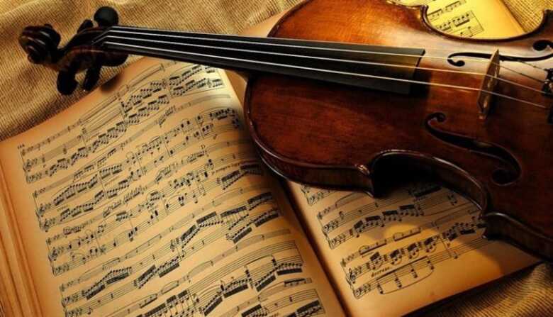 Aulas são oferecidas pelo projeto de extensão Escola de Música