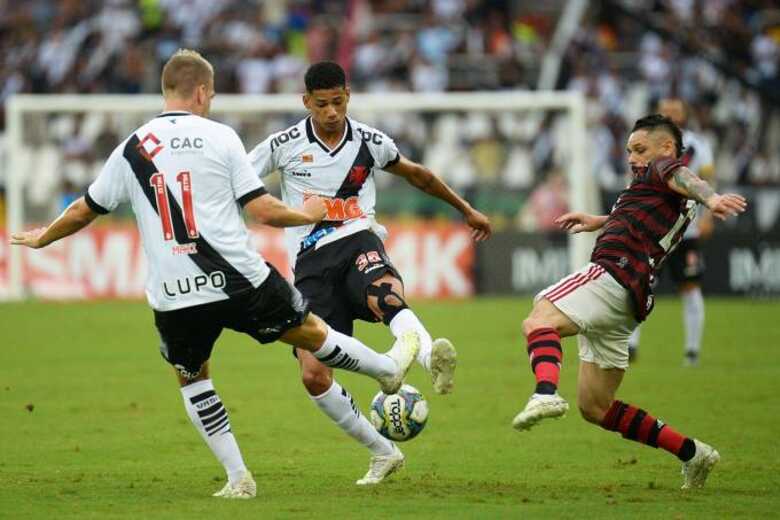 Times se enfrentam pela final do campeonato