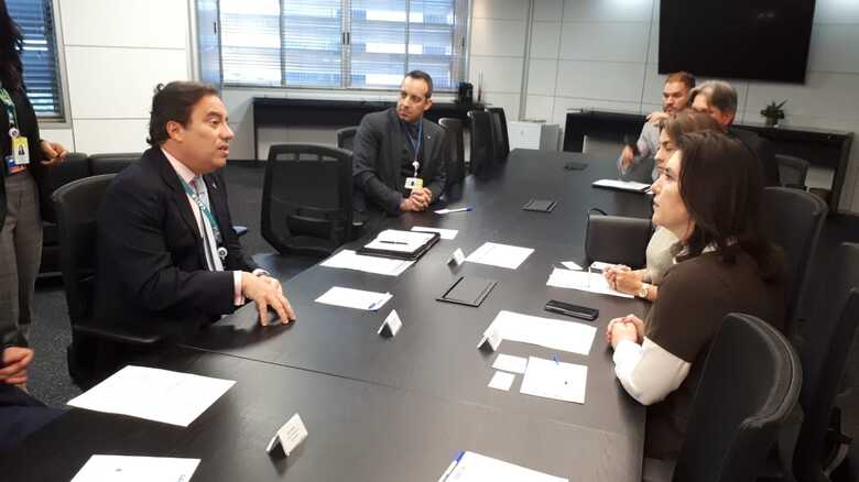 O presidente da Caixa Econômica Federal, Pedro Guimarães, durante reunião com as senadoras