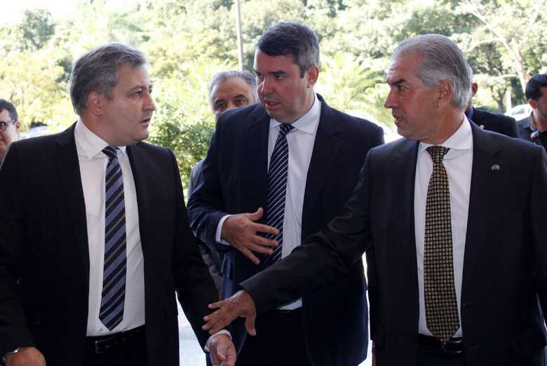 Carlos Girão, Eduardo Riedel e Reinaldo Azambuja presentes na conferência