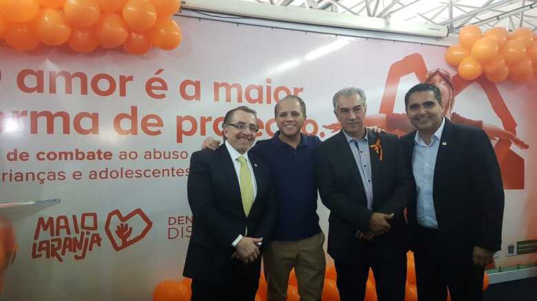 Mansour Karmouche, Coronel David, Reinaldo Azambuja e Herculano Borges no lançamento da campanha