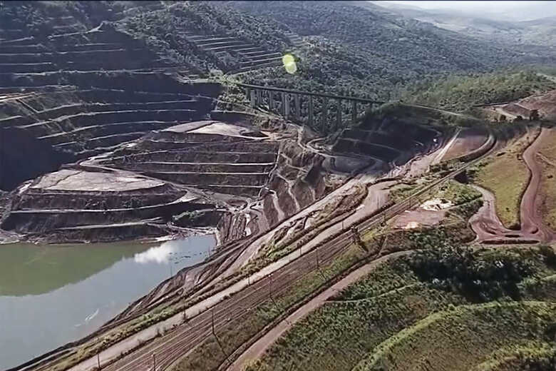 A empresa assegurou que as primeiras avaliações indicam que o material está deslizando de forma gradual