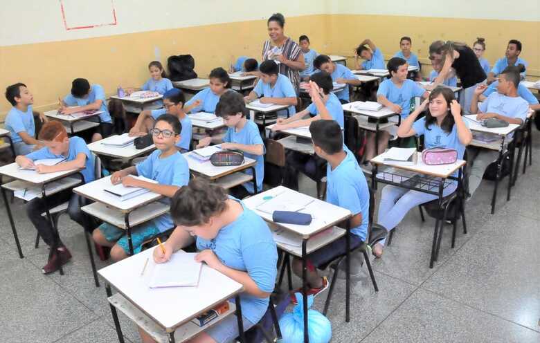 A Olimpíada de Língua Portuguesa é um concurso de produção de textos para alunos de escolas públicas de todo o país