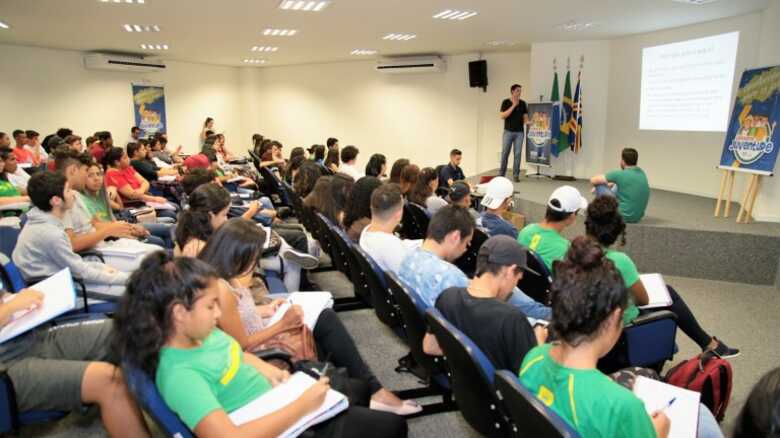 O Programa Telecentro 2.0 é uma oportunidade para os jovens, de 15 a 29 anos, que procuram colocação no mercado de trabalho