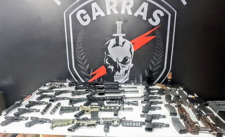 Arsenal de armas apreendido