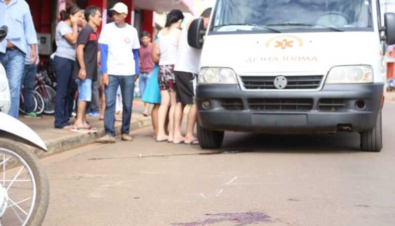 O acidente aconteceu na quinta-feira, na principal avenida do bairro