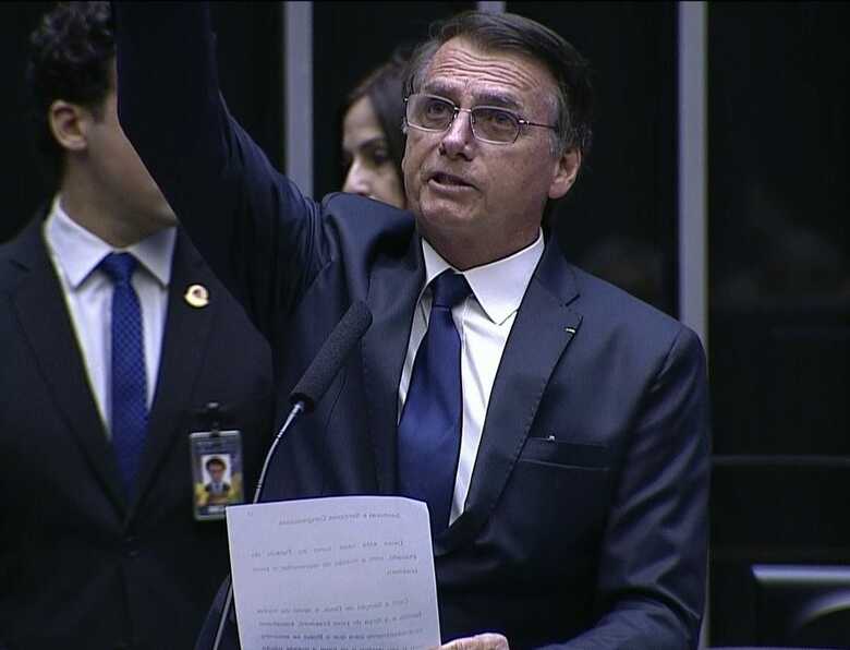 Regra havia sido incluída em MP que liberou capital estrangeiro em aéreas
