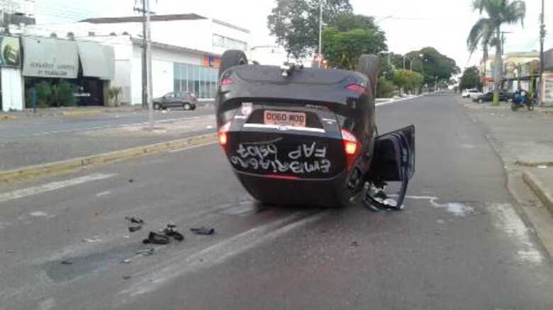 Fato foi registrado na manha deste sábado (15), por volta das 6h