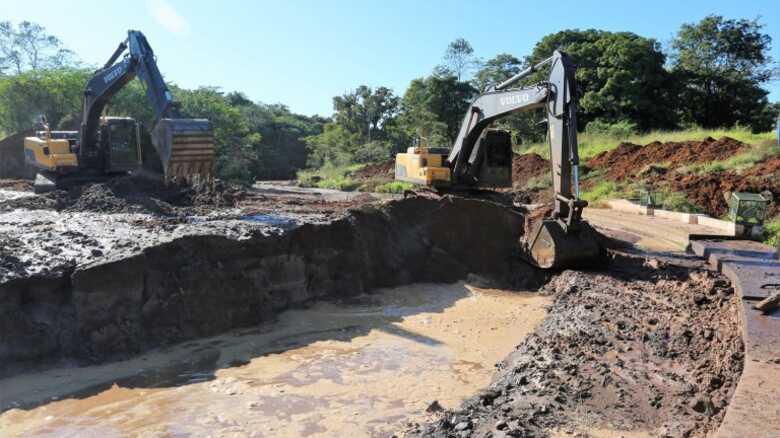 Obras começaram no pequeno lago do Parque das Nações Indígenas