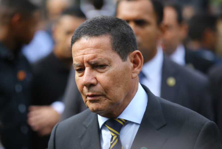 O jantar foi oferecido a Mourão como reconhecimento de esforços para estreitar relações entre Brasil e China