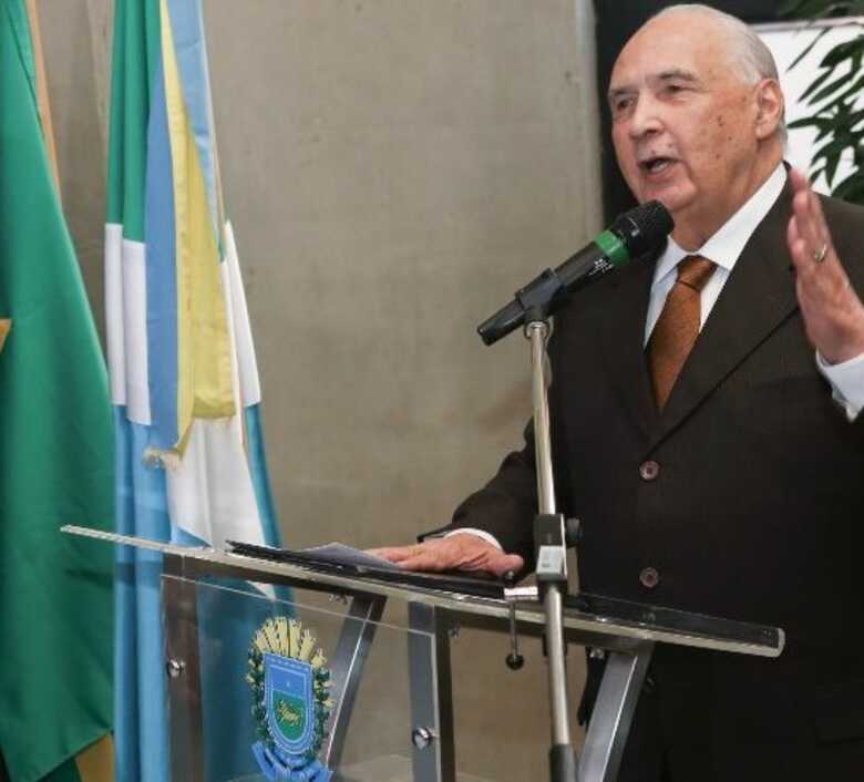 Deputado Londres Machado foi presidente da Assembleia Legislativa por sete vezes