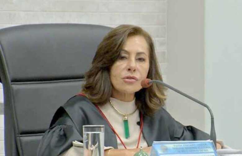 A desembargadora Tânia Borges continua afastada do cargo