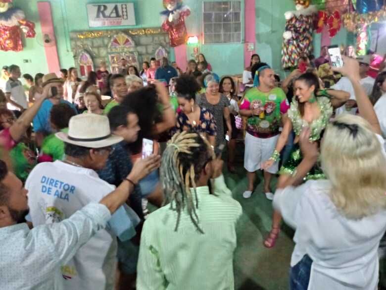 Unidos da Vila Carvalho