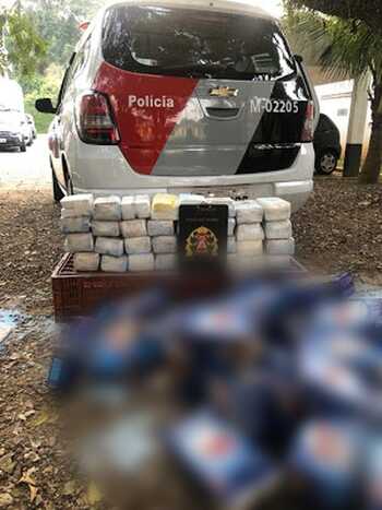 Ap&oacute;s den&uacute;ncias, pol&iacute;cia foi ao mercado e encontrou mais de 30 caixas de sab&atilde;o em p&oacute; com drogas