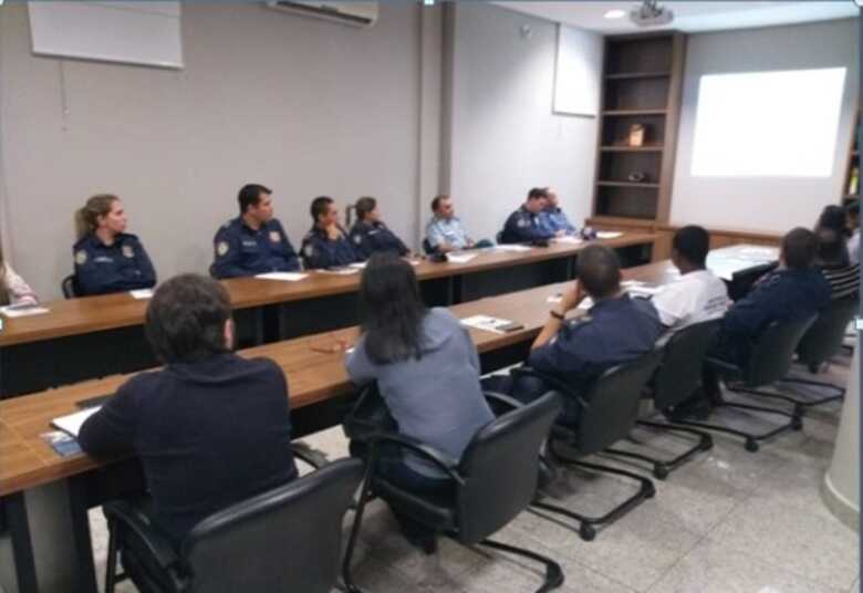 Estiveram presentes o gerentes regionais operacionais da Guarda Civil Municipal (GCM), e os conselheiros municipais das 7 regiões do Município